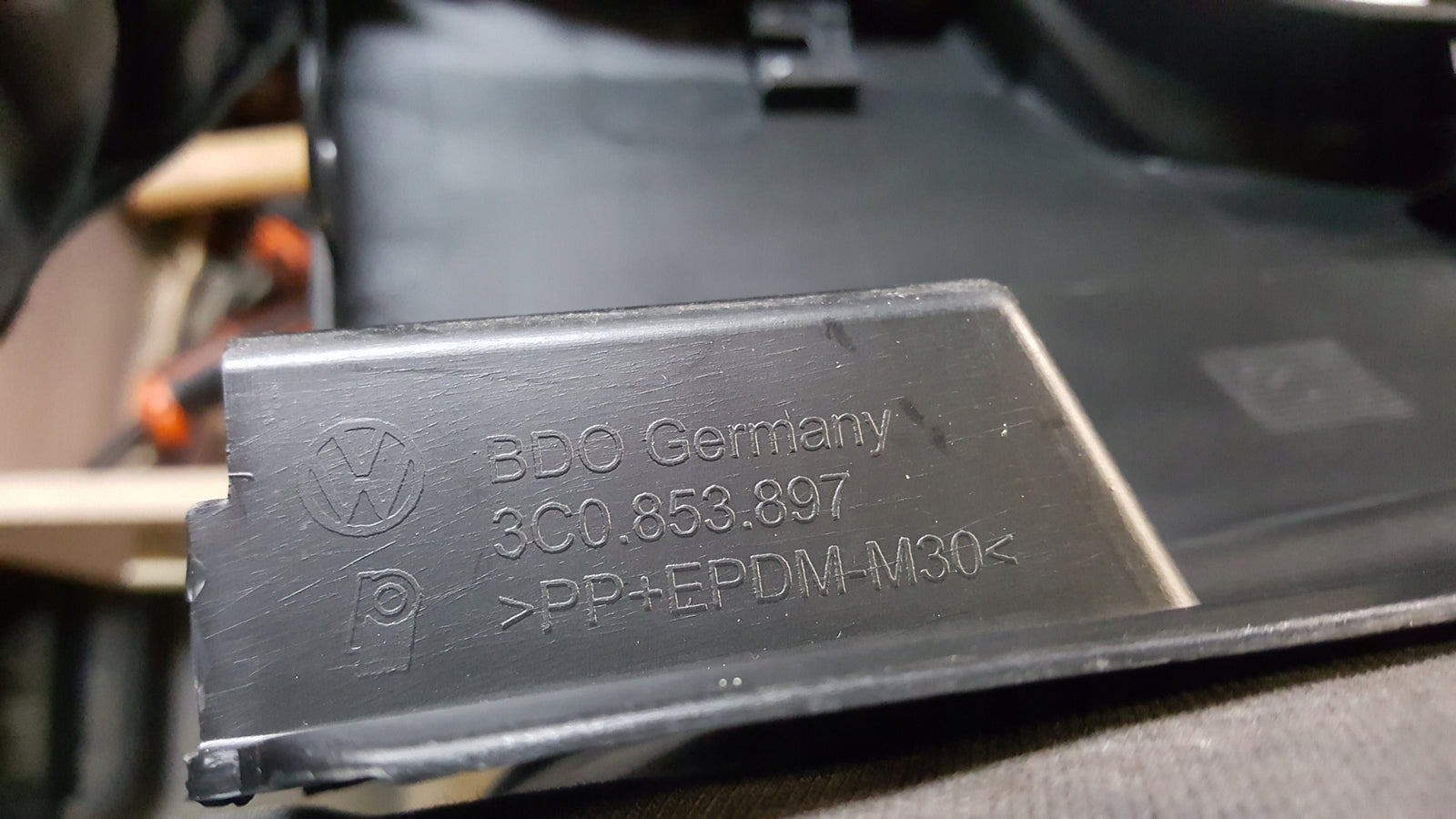Listwa nakładka progu lewy tył VW PASSAT B6 3C0853897 NOWA ORYGINAŁ