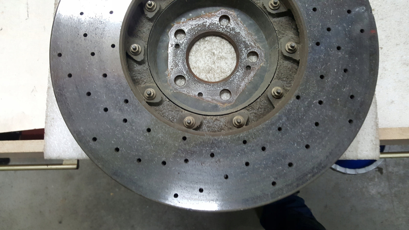 TARCZA CERAMICZNA Audi C8 A6 A7 4K0615302D PRAWA