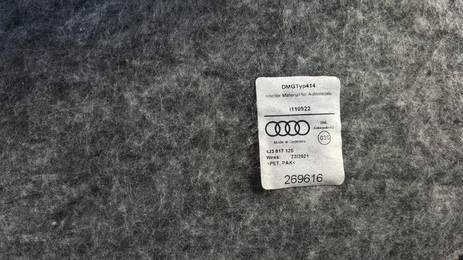 DACH POSZYCIE CARBON AUDI E TRON GT RS 4J3817017B ideał