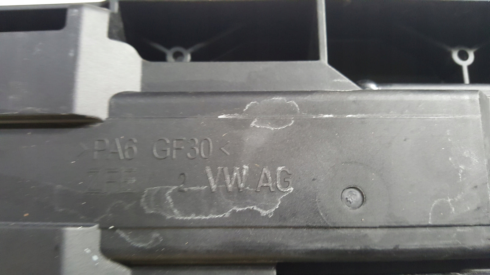 Mechanizm wybierak biegów VW AUDI SEAT 5WA713033AN demontaż