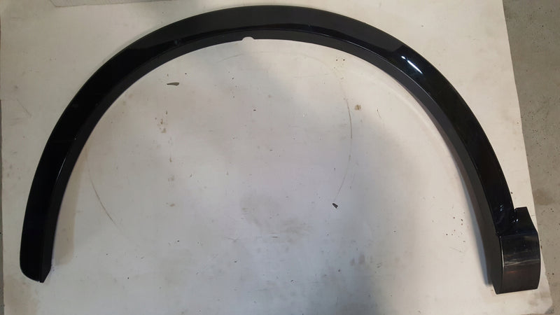 Listwa błotnika lewy przód AUDI Q3 8U0853717A demontaż