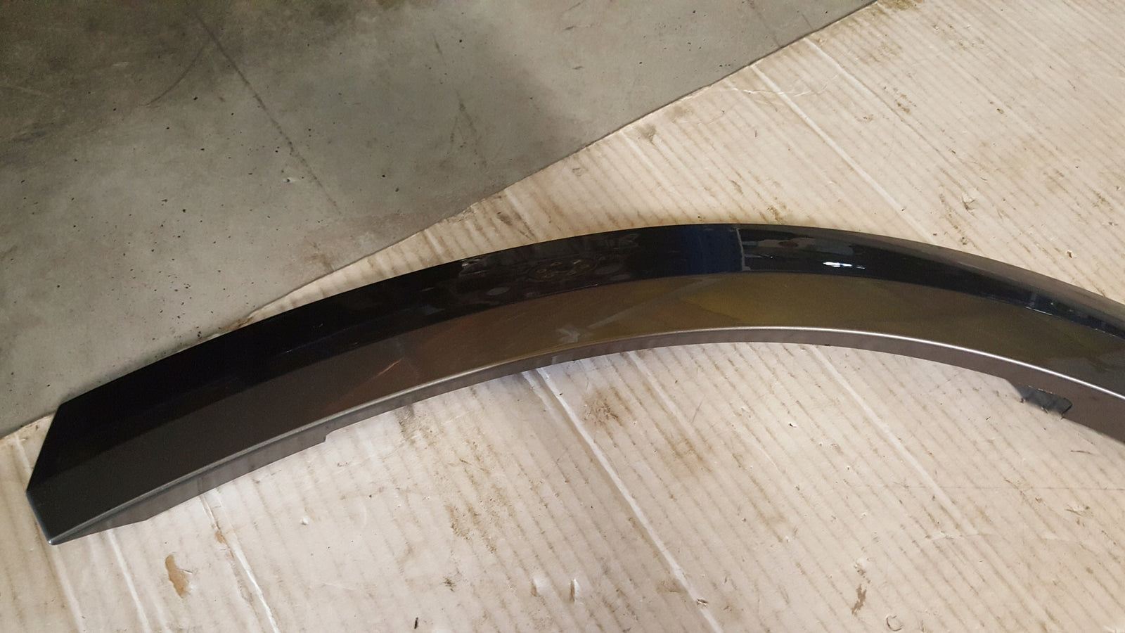 Listwa błotnika LE przód SEAT FORMENTOR 5FF853717D