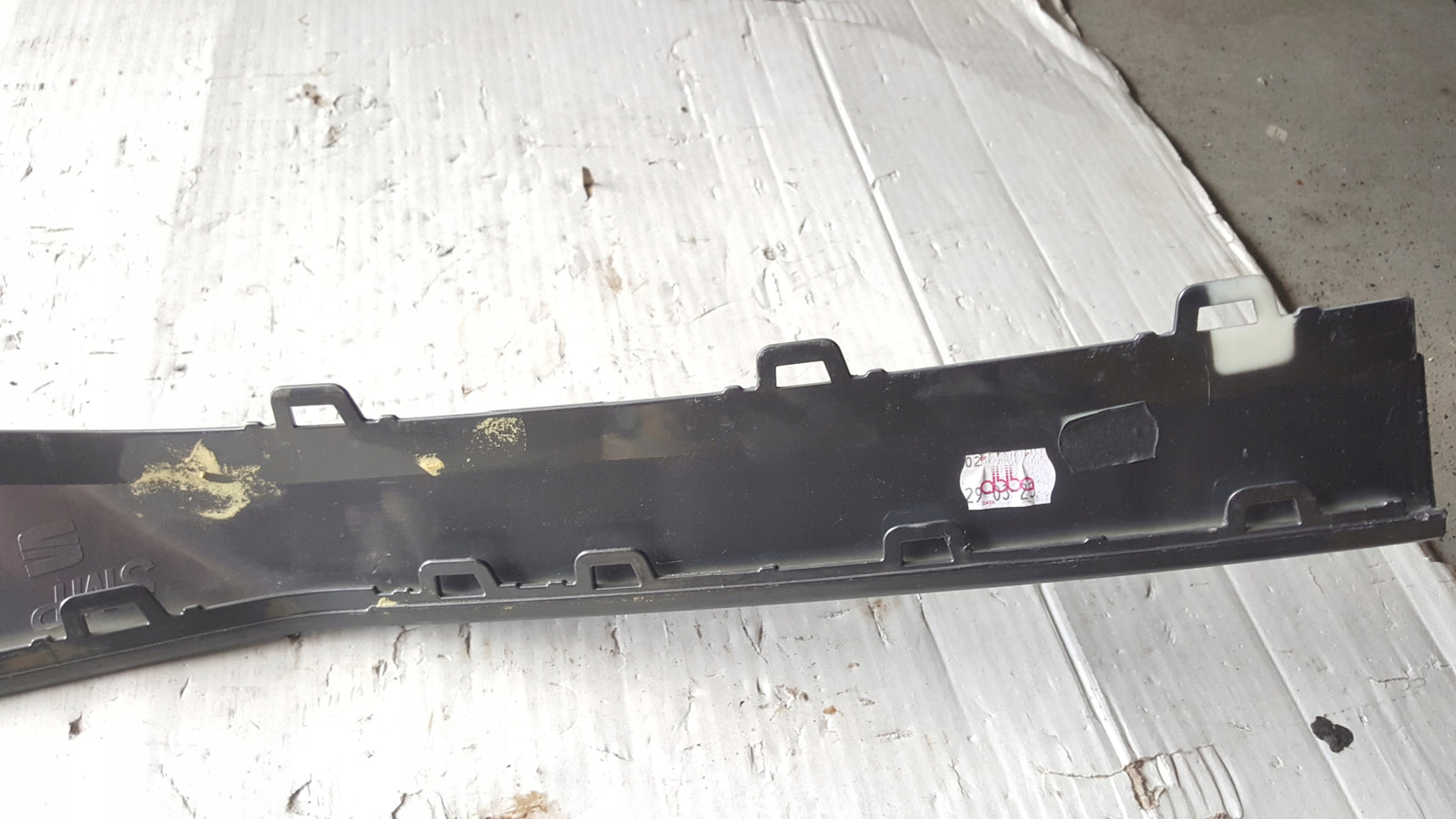Listwa zderzaka przedniego lewa strona SEAT LEON 5FA853711A demontaż