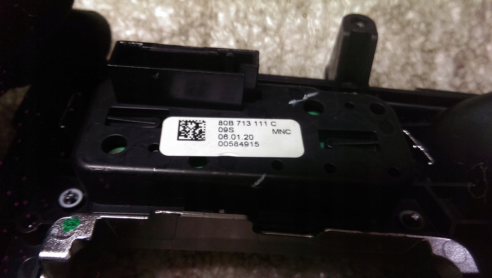 Ramka panel biegów AUDI Q5 II 80B713111C demontaż