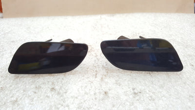 Zaślepki spryskiwaczy lewa + prawa VW T6 7E5955109A 7E5955110A demontaż