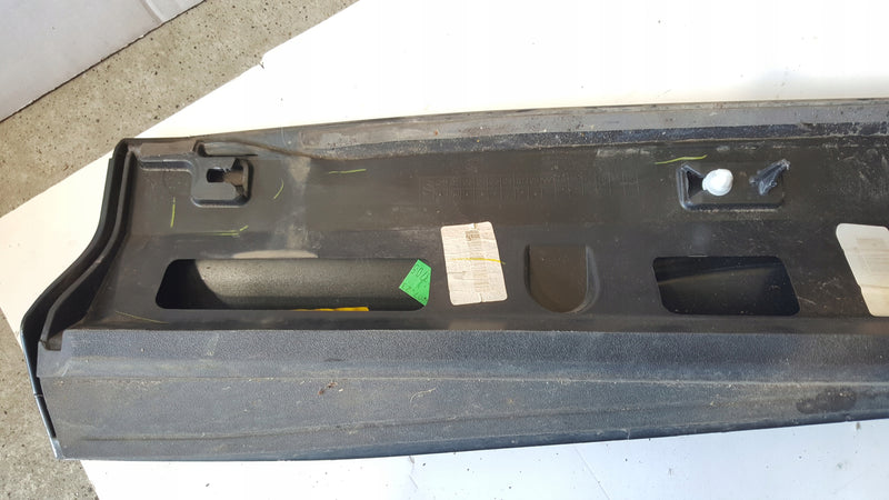 Listwa drzwi prawy przód AUDI Q3 II 83A853960A/B