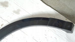 Listwa błotnika prawy tył AUDI Q2 81A853818A