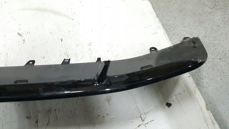 Spoiler dokładka zderzaka przedniego AUDI A4 (B9) 8W0807717B demontaż