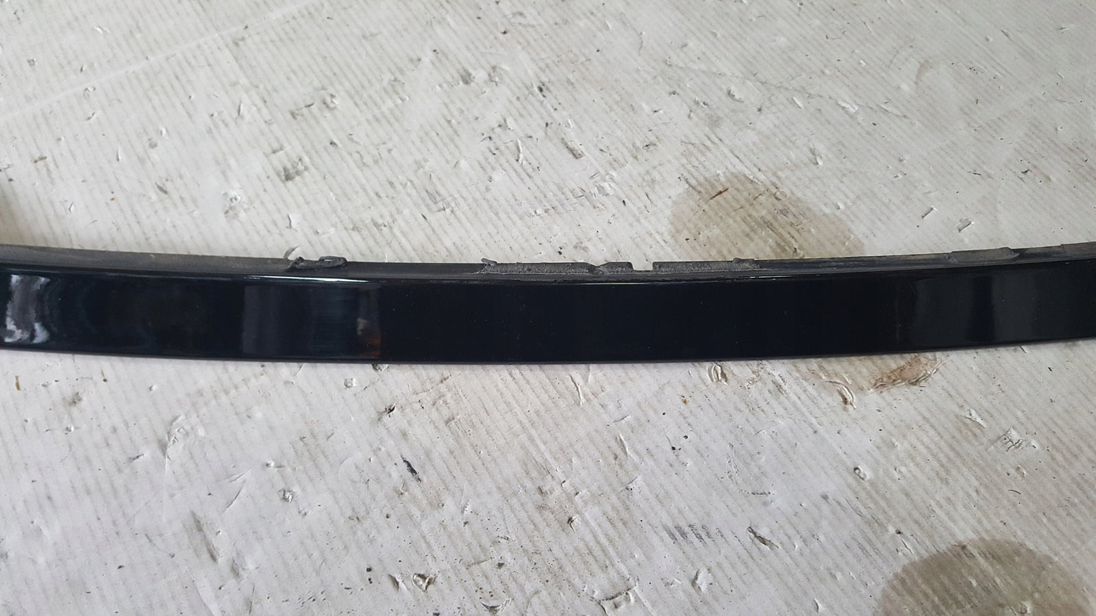 Listwa spoiler klapy bagażnika VW PASSAT B8 3G0827952A