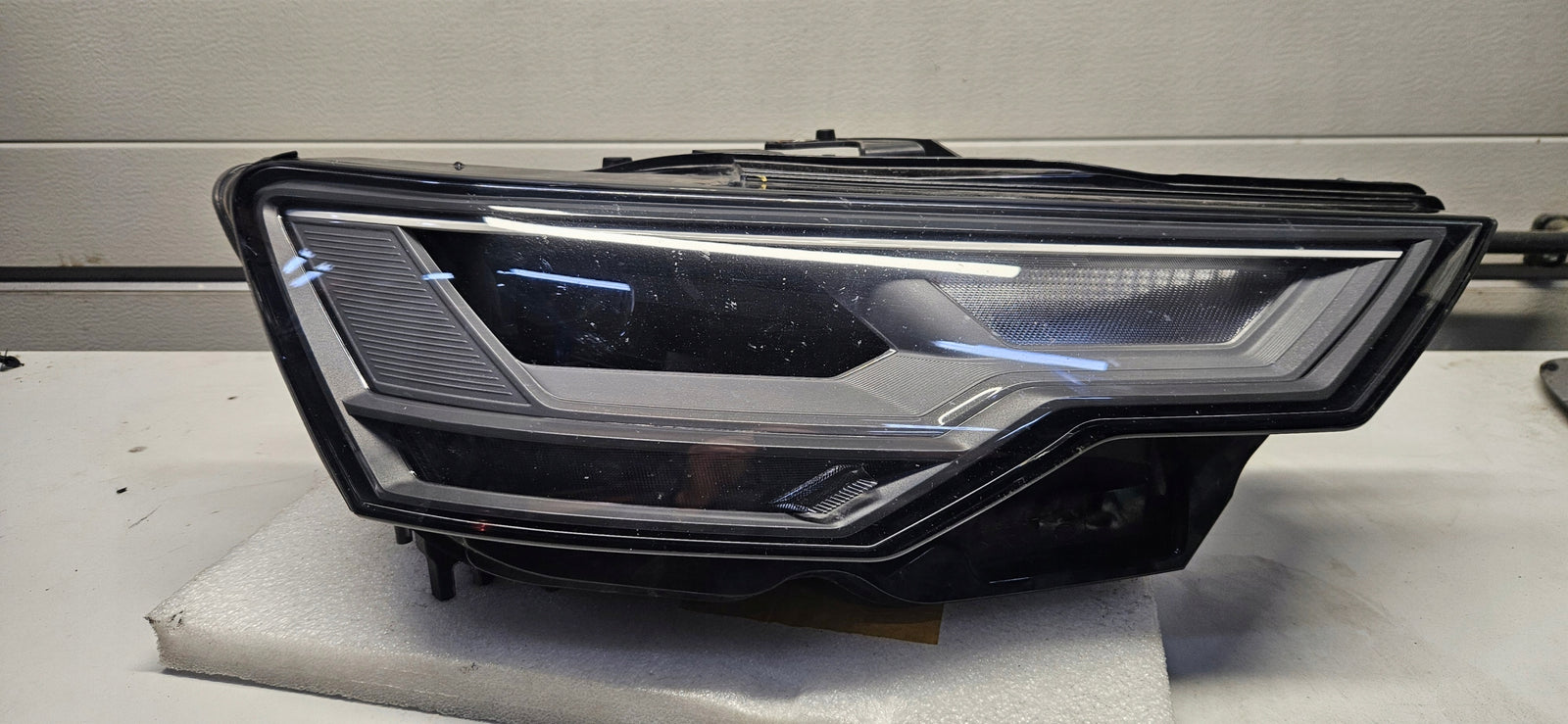 kompletny PR LED AUDI A6 C8 4K0941034 2019r idealny