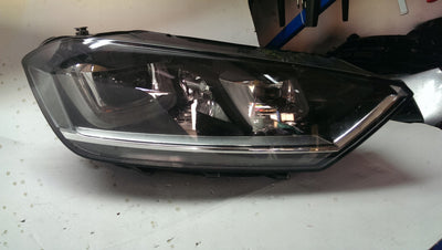 PR xenon LED Vw Sportsvan 517941034B 16r demontaż