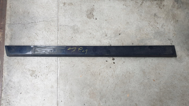 Listwa drzwi lewy przód AUDI S6 RS6 4F0 2004-11r