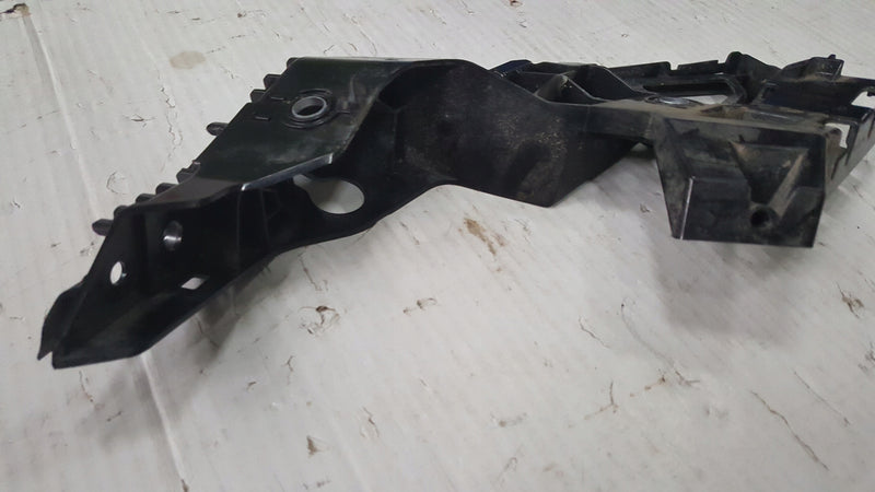 Ślizg zderzaka przedniego lewa strona VW GOLF VIII 5H0807049D demontaż