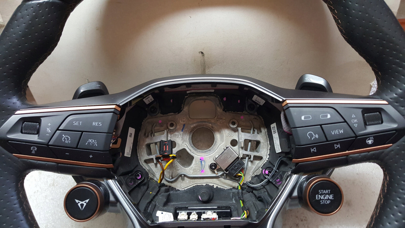 571599f4e6745a7f8c813b821f767373