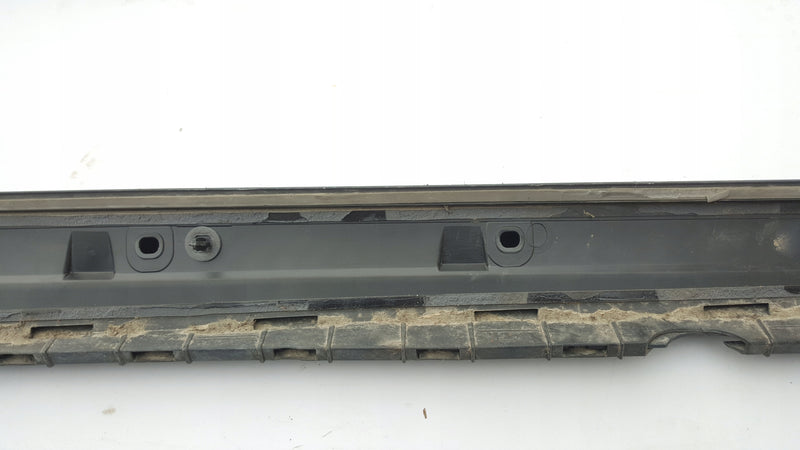 Listwa progowa lewa strona AUDI A4 (B9) ALLROAD 8W9853859J demontaż