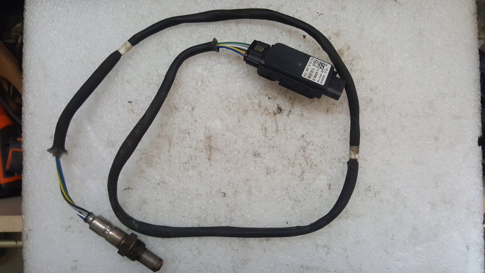 Sonda lambda czujnik NOX AUDI A4 B9 A5 8W0907807AL demontaż