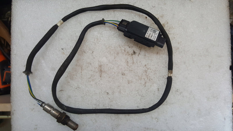 Sonda lambda czujnik NOX AUDI A4 B9 A5 8W0907807AL demontaż