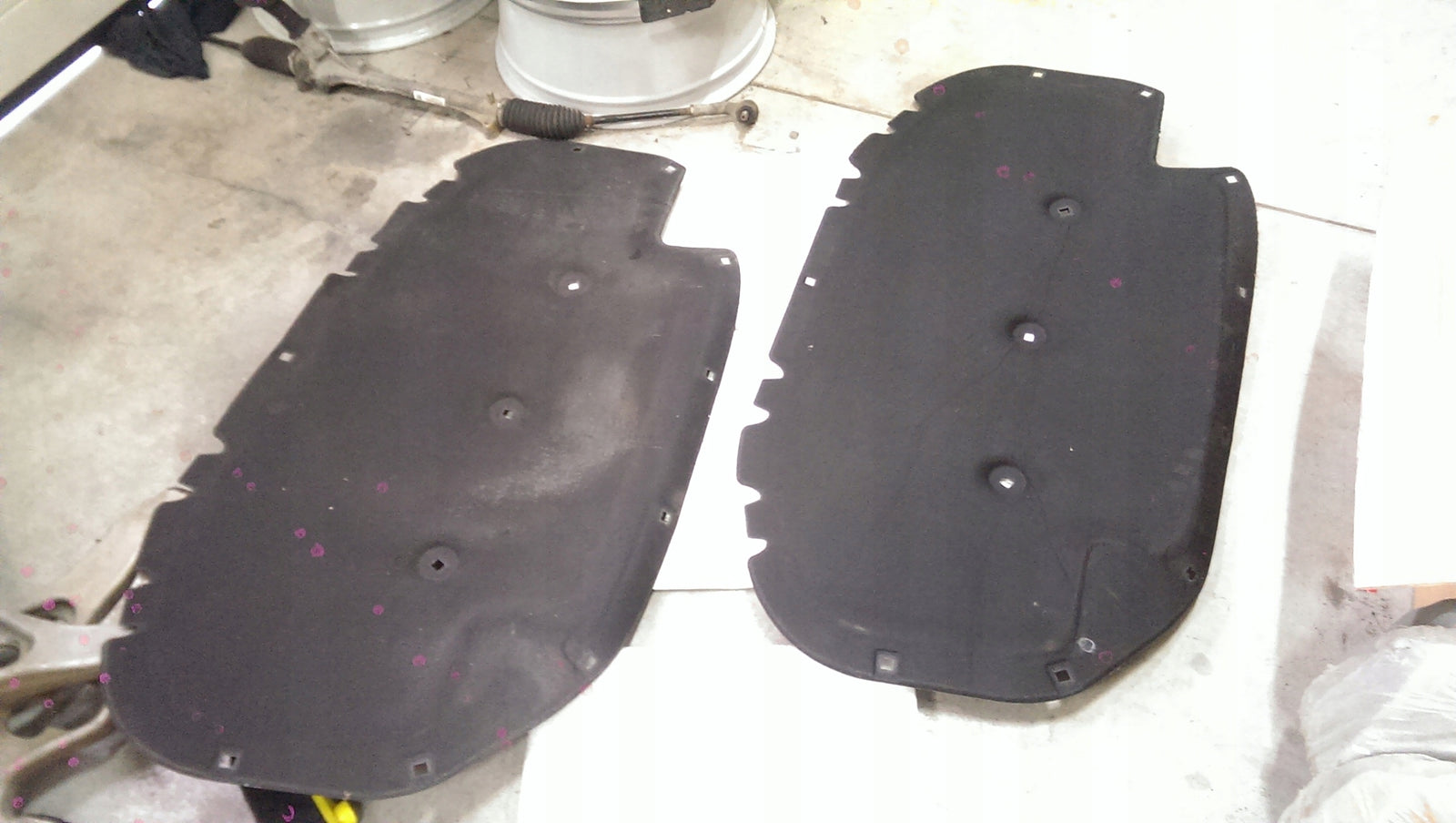 Wygłuszenie podbitka maski VW GOLF VII 5G0863831