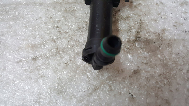 Prawy spryskiwacz reflektora AUDI Q5 8R0955102A