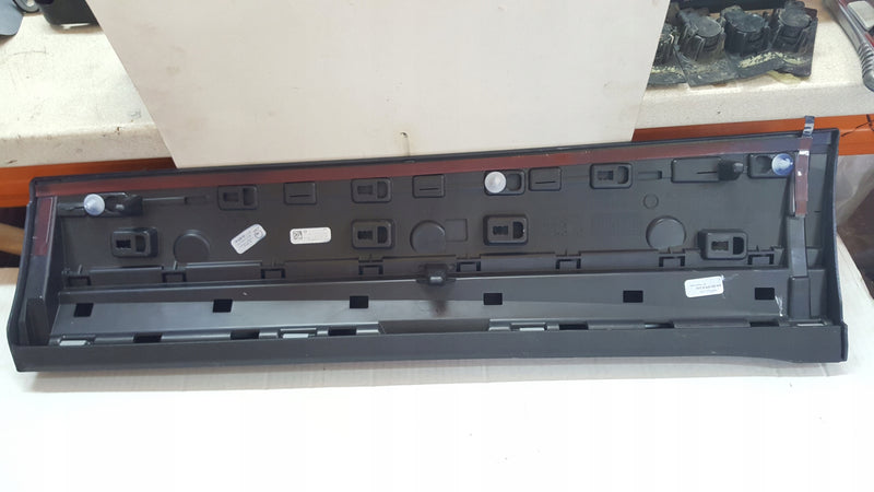 Listwa drzwi prawy tył AUDI Q5 S-LINE 80A853970B demontaż