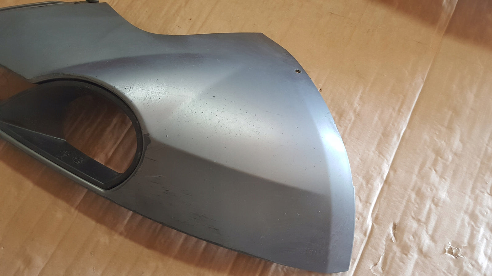 Prawa Kratka Zderzaka Przód 4L0807062D 4L0807490A AUDI Q7 2010-2015