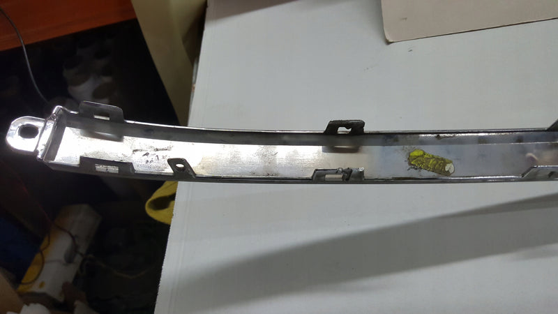 Listwa chrom zderzaka tylnego VW TOUAREG 7P6853835 demontaż