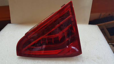 PR lampa LED w klapę AUDI A5 8T0945094C demontaż