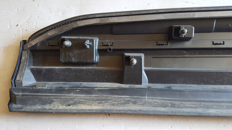 Listwa drzwi prawy przód AUDI Q7 4M0853960B