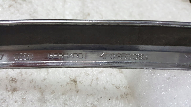 AUDI A6 C6 LIFT 08- OZDOBNA LISTWA CHROM ZDERZAKA PRZÓD LEWA 4F0853065