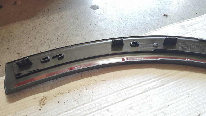Listwa błotnika prawy przód AUDI E-TRON 4KE853718