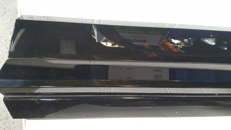 Listwa drzwi prawy przód AUDI Q3 II 83A853960A/B