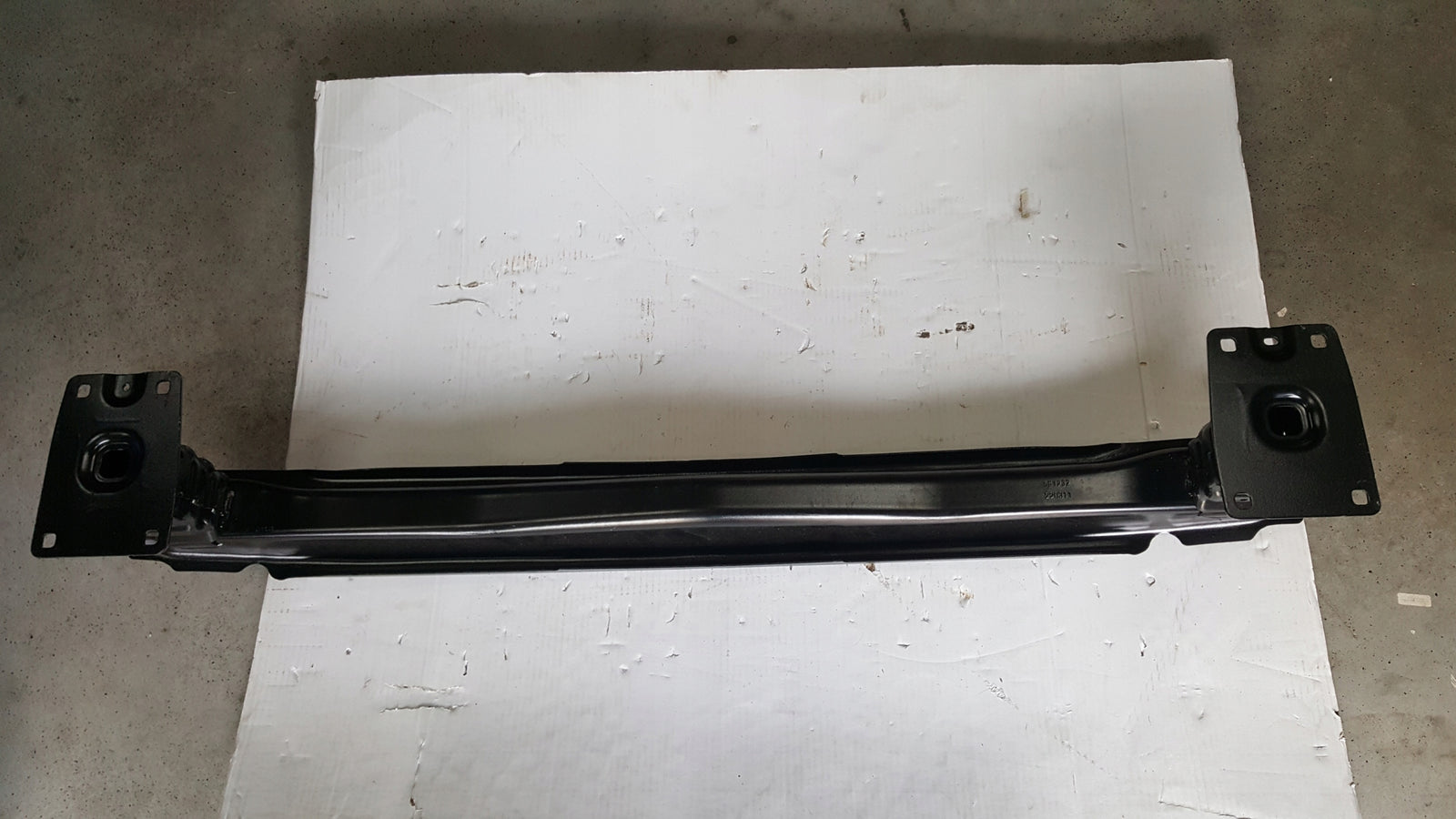 Belka zderzaka tył AUDI A3 8Y0807309 demontaż
