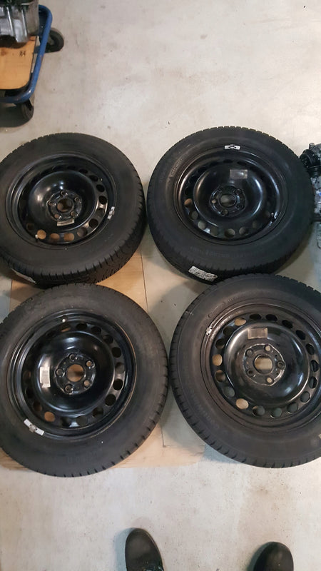 4 FELGI STAL Vw Sharan 7N0601027E 6.5x16 5x112 ET33 205/60/16 96H zimaConti