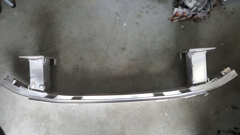 Belka wzmocnienie zderzaka przedniego VW T7 7T0807109B demontaż
