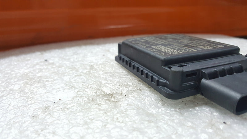 Radar sensor distronic VW AUDI 5Q3907561G demontaż