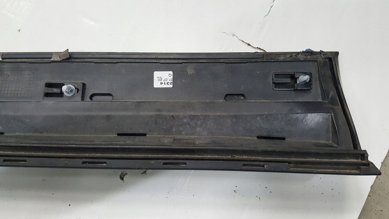 Listwa drzwi prawy przód AUDI Q5 8R0853960B