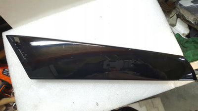 Prawa listwa lotka klapy AUDI A3 8Y4854872B demontaż