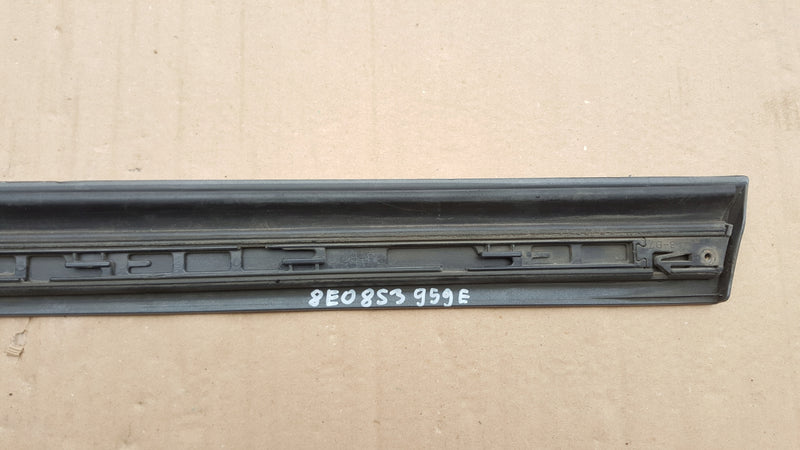 LISTWA DRZWI DOLNA LEWA LEWY PRZÓD AUDI A4 B7 04-08 8E0853959E