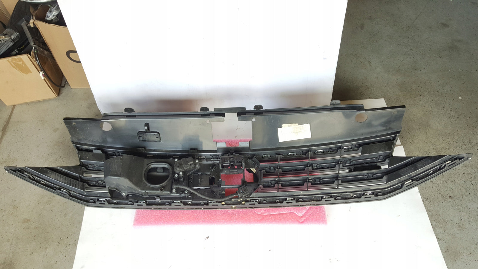 Atrapa grill -- VW PASSAT B8 GTE lift 3G0853653P demontaż