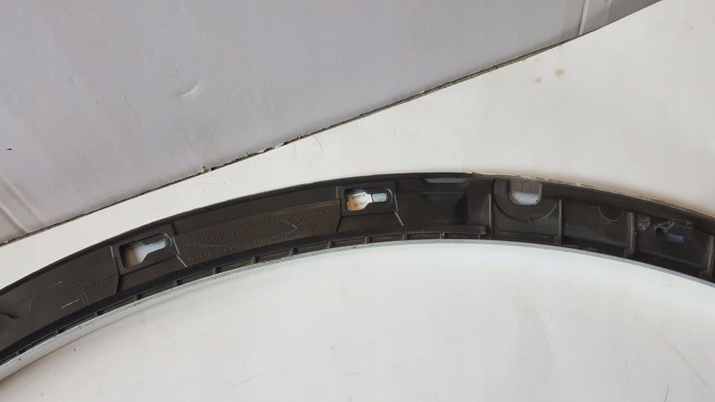 Listwa błotnika prawy tył AUDI Q5 80A853818A demontaż