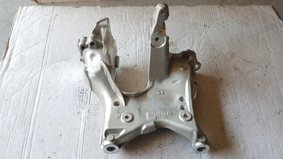 Łapa silnika AUDI Q5 80A399296R demontaż