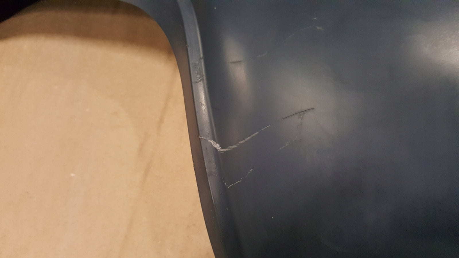 BMW 5 E60 E61 SPOILER DYFUZOR DOKŁADKA ZDERZAKA TYŁ 7896627 51127896627