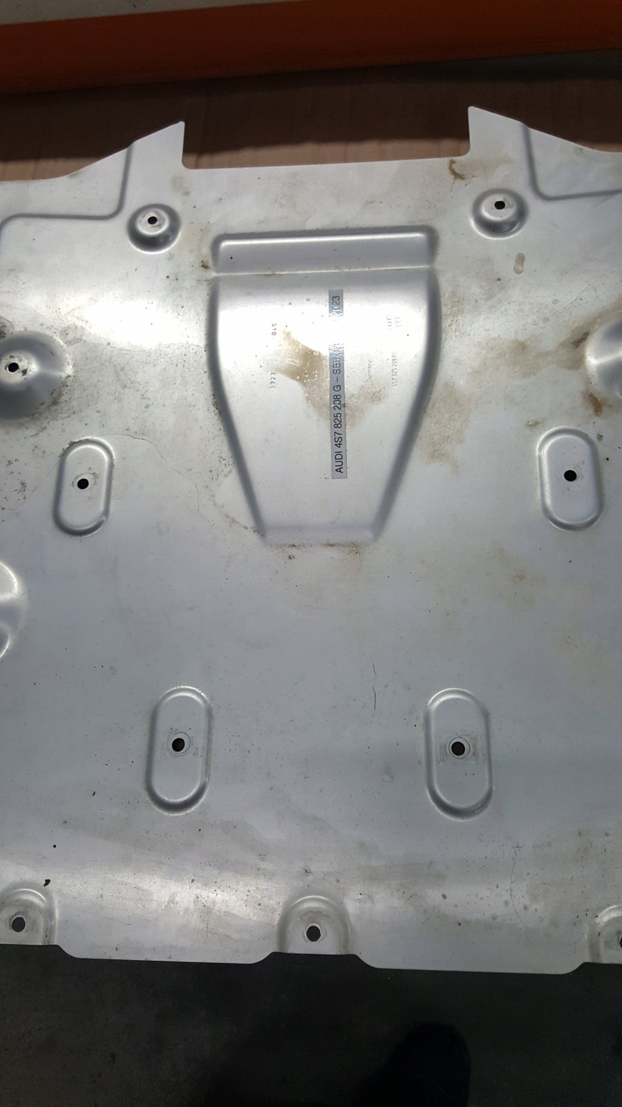 DOLNA OSŁONA AUDI R8 2 II 4S 2017- 4S7825208D