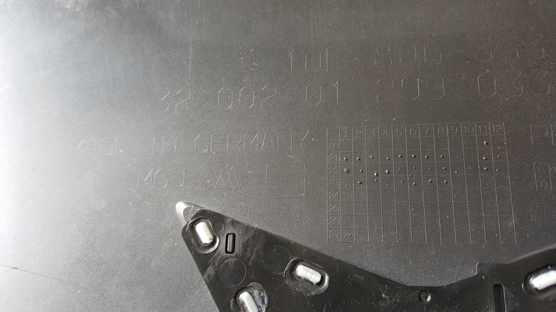 Nakładka atrapa zderzaka przedniego CUPRA BORN 10E806333 demontaż