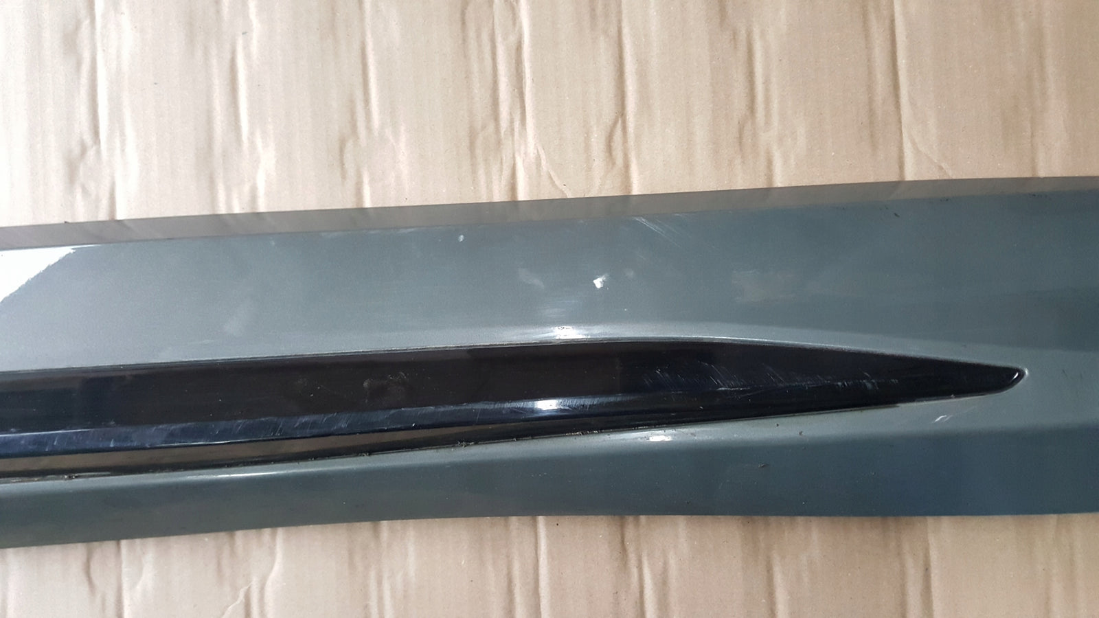 Listwa drzwi prawy przód AUDI Q3 II 83A853960A/B