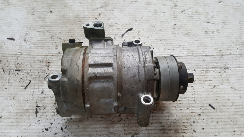 Kompresor klimatyzacji AUDI A8 4E0260805AS