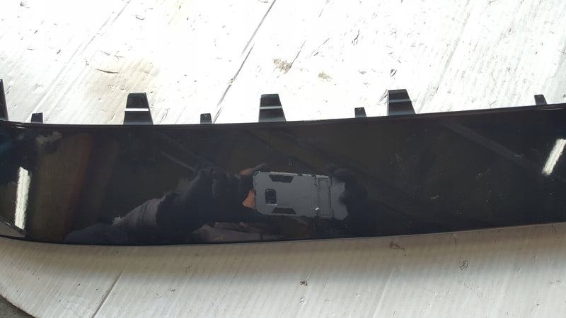 Spoiler zderzaka przedniego AUDI RS3 (8Y) 8Y0807717 demontaż