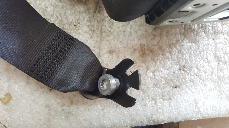 PAS BEZPIECZEŃSTWA VW CADDY 2K7857806H TYŁ PRAWY
