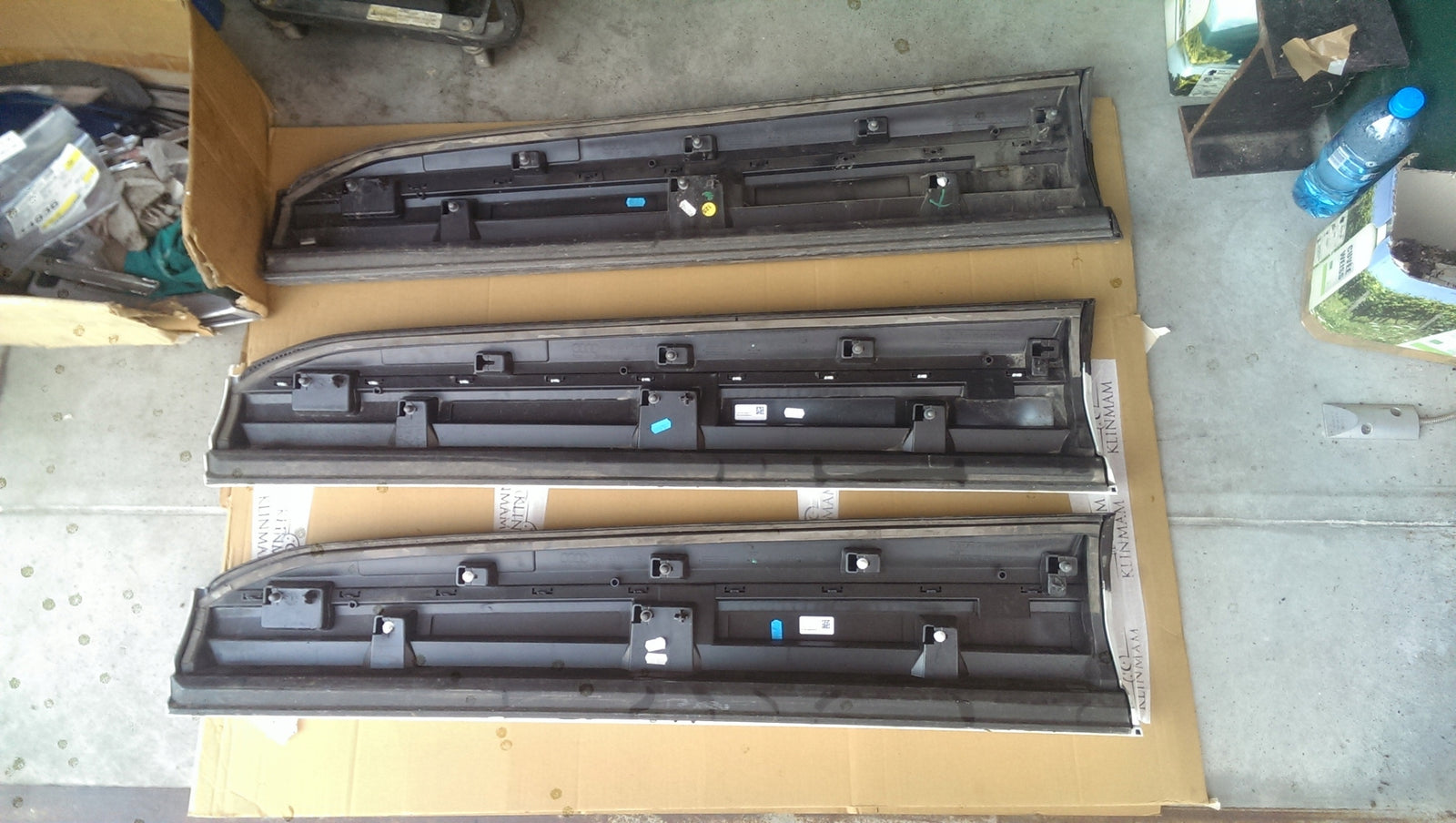 Listwa drzwi prawy przód AUDI Q7 4M0853960B