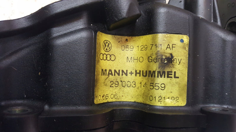kolektor ssący VW Audi 059129711AF